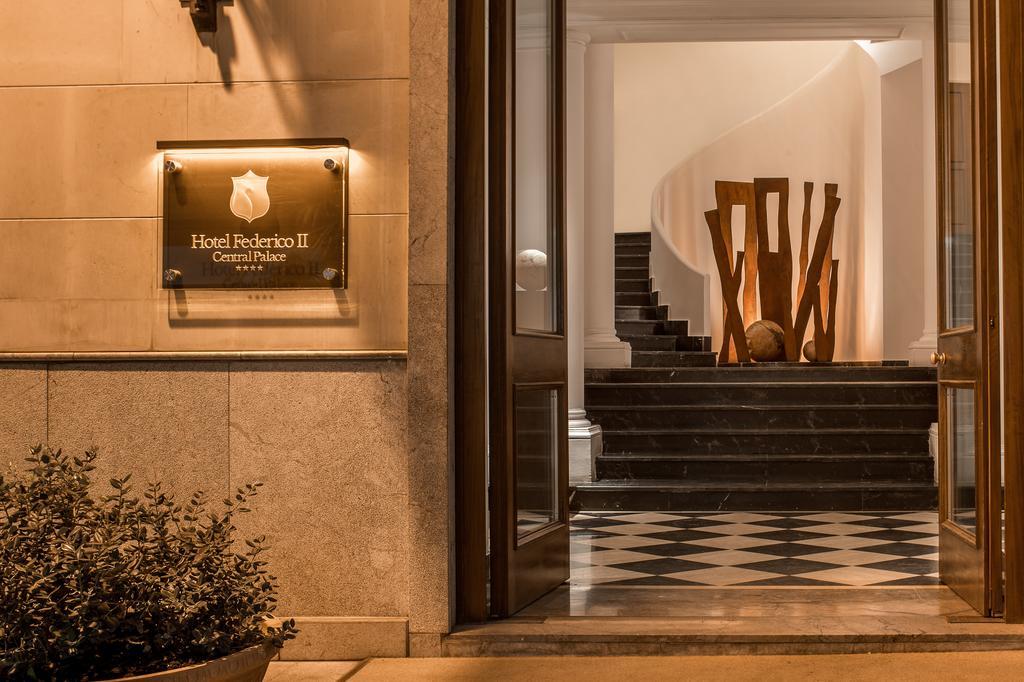 Hotel Federico II Central Palace Palermo Bagian luar foto